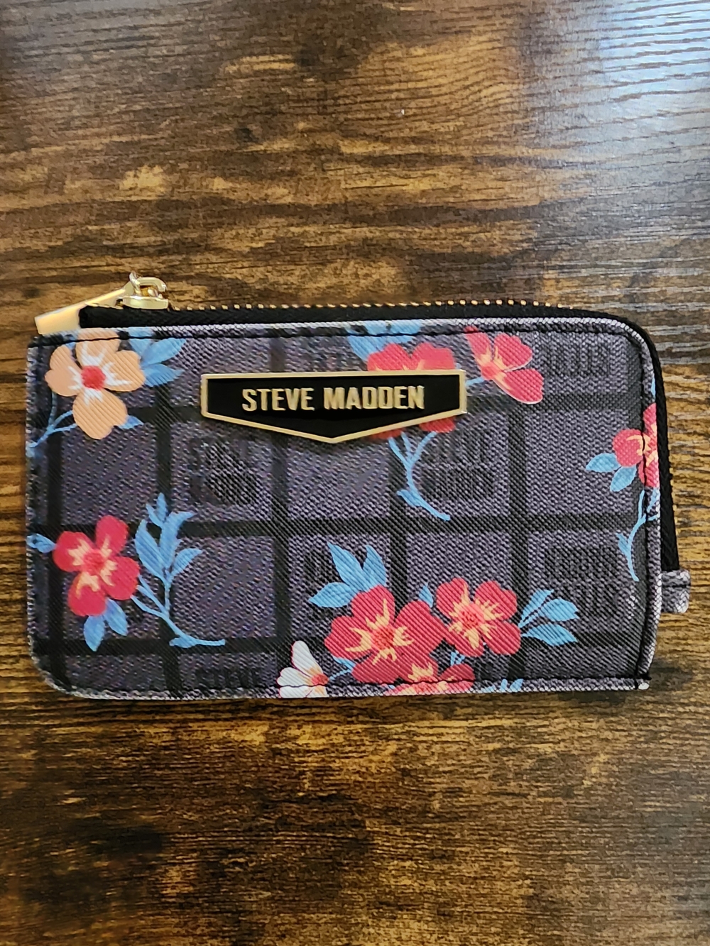 Steve Madden Floral Zip Card Holder Wallet in Navy with Flowers